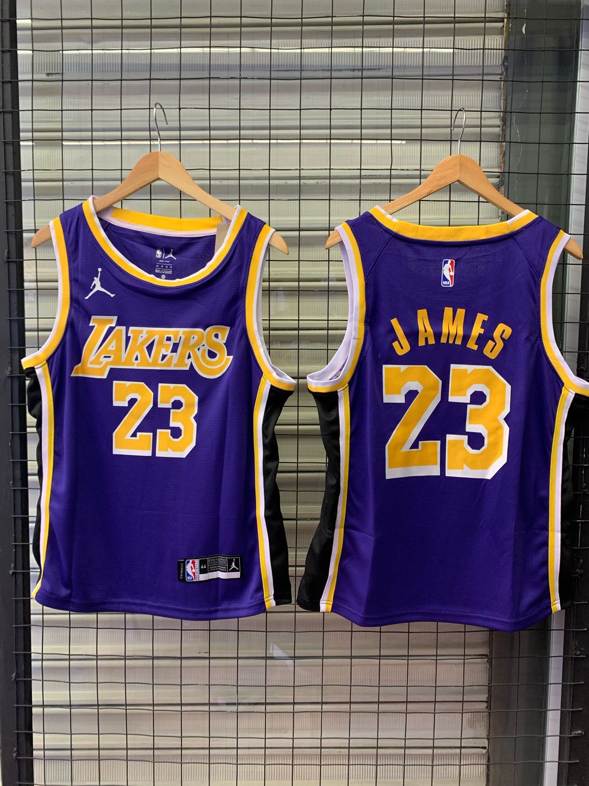 Regata NBA Lakers (James Nº 22)