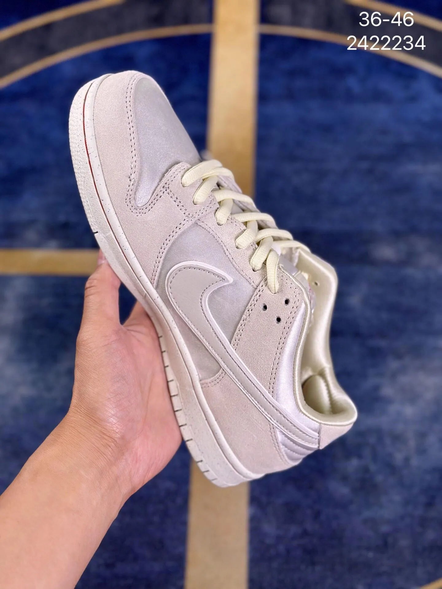 LANÇAMENTO SB Dunk Low "City Of Love" Light Bone