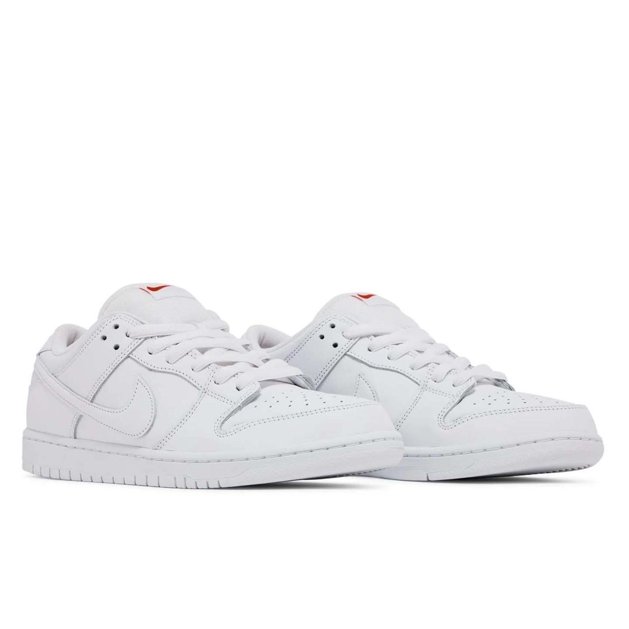 DUNK LOW NACIONAL PREMIUM TRIPLE WHITE