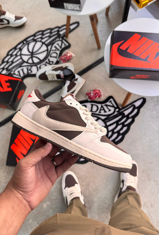 Jordan Travis Scott NACIONAL PREMIUM - Branco Marrom