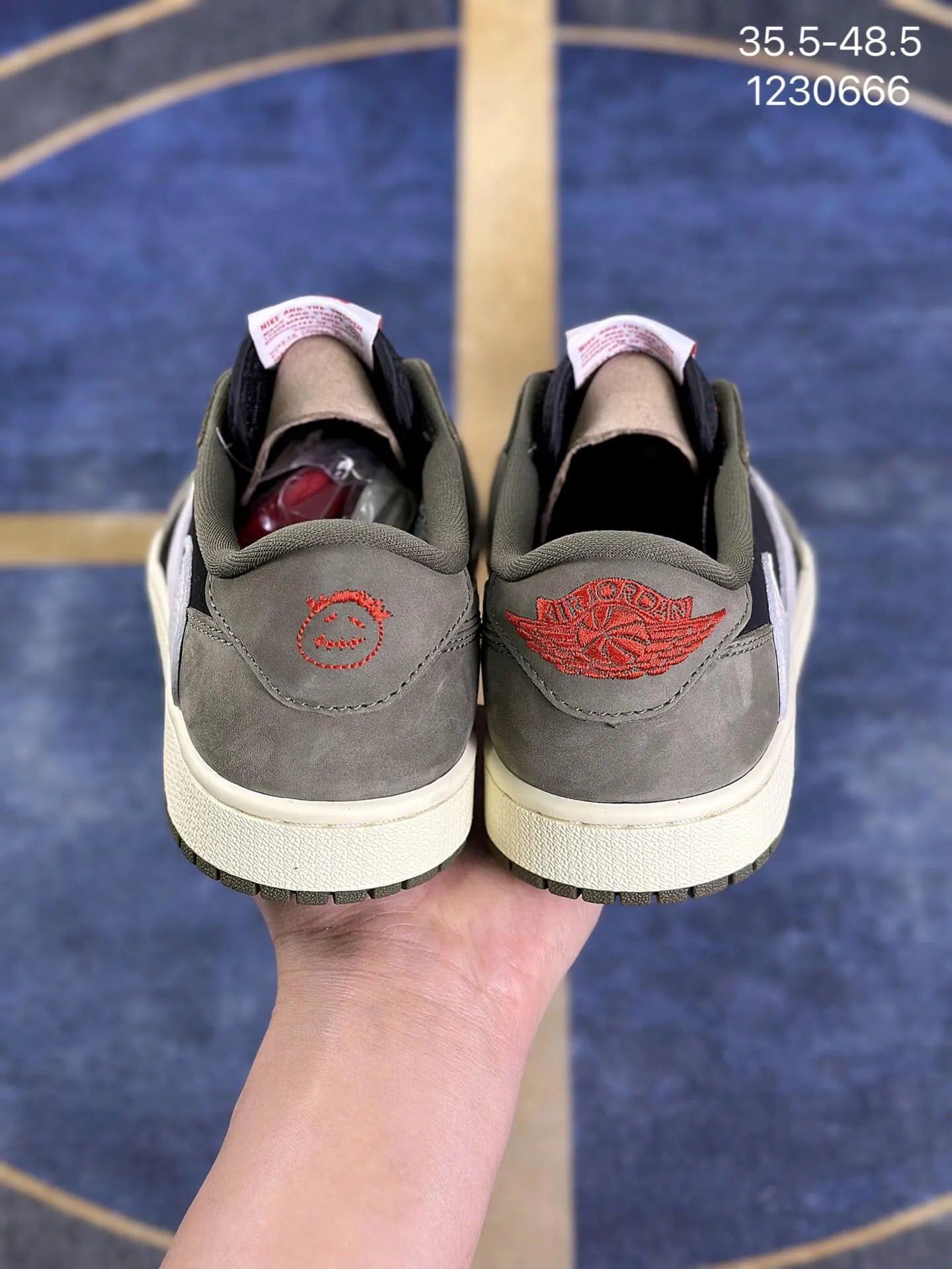 Edição ESPECIAL LANÇAMENTO Air Jordan 1 Low  "Black Olive" x Travis Scott