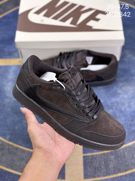 Edição ESPECIAL LANÇAMENTO Air Jordan 1 Low x Travis Scott "Velvet Brown"
