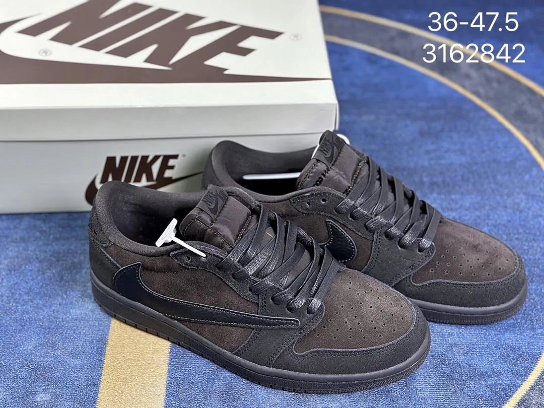 Edição ESPECIAL LANÇAMENTO Air Jordan 1 Low x Travis Scott "Velvet Brown"