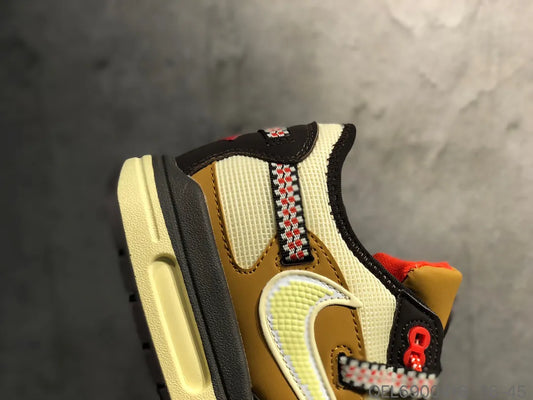 Edição ESPECIAL Air Max 1 x Travis Scott "Baroque Brown"
