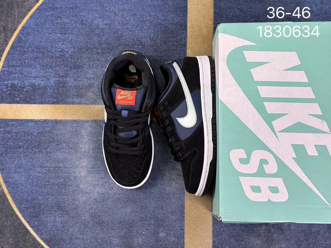 Edição ESPECIAL SB Dunk Low "Black New Slate"
