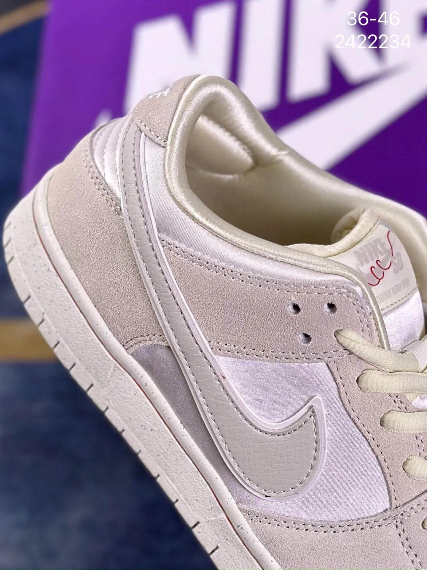 LANÇAMENTO SB Dunk Low "City Of Love" Light Bone