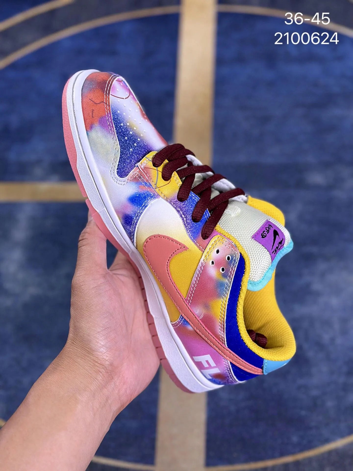 Edição ESPECIAL LANÇAMENTO SB Dunk Low x Futura Laboratories "Sunblush" (Friends and Family)